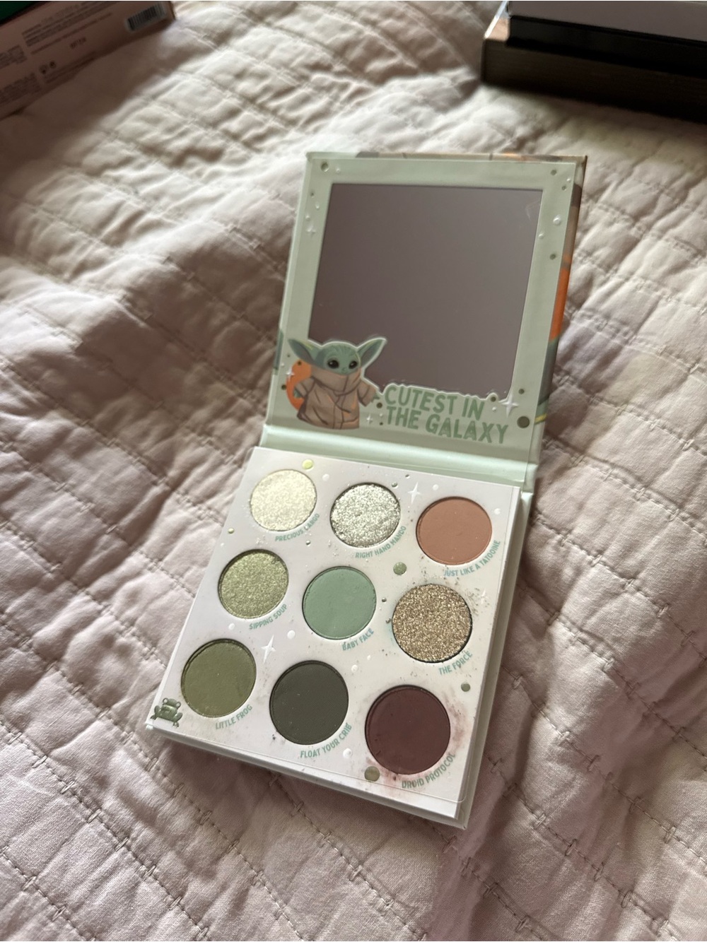 Colourpop x the Mandalorian Baby Yoda/Grogu Eyeshadow Palette - Picture 3 of 3